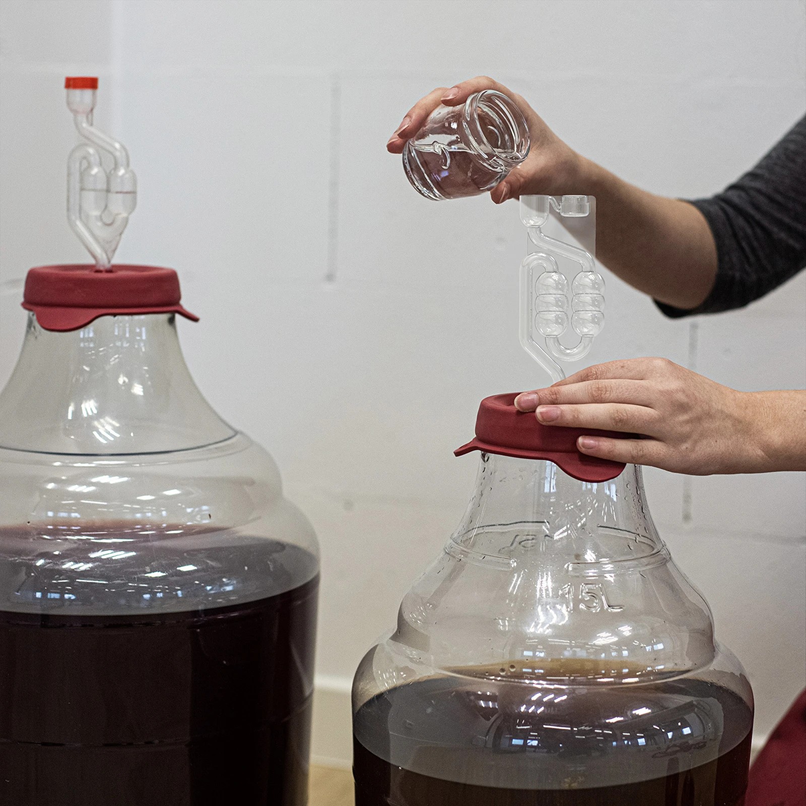 Vesilukk 8mm plastist 6-kambriline korgiga