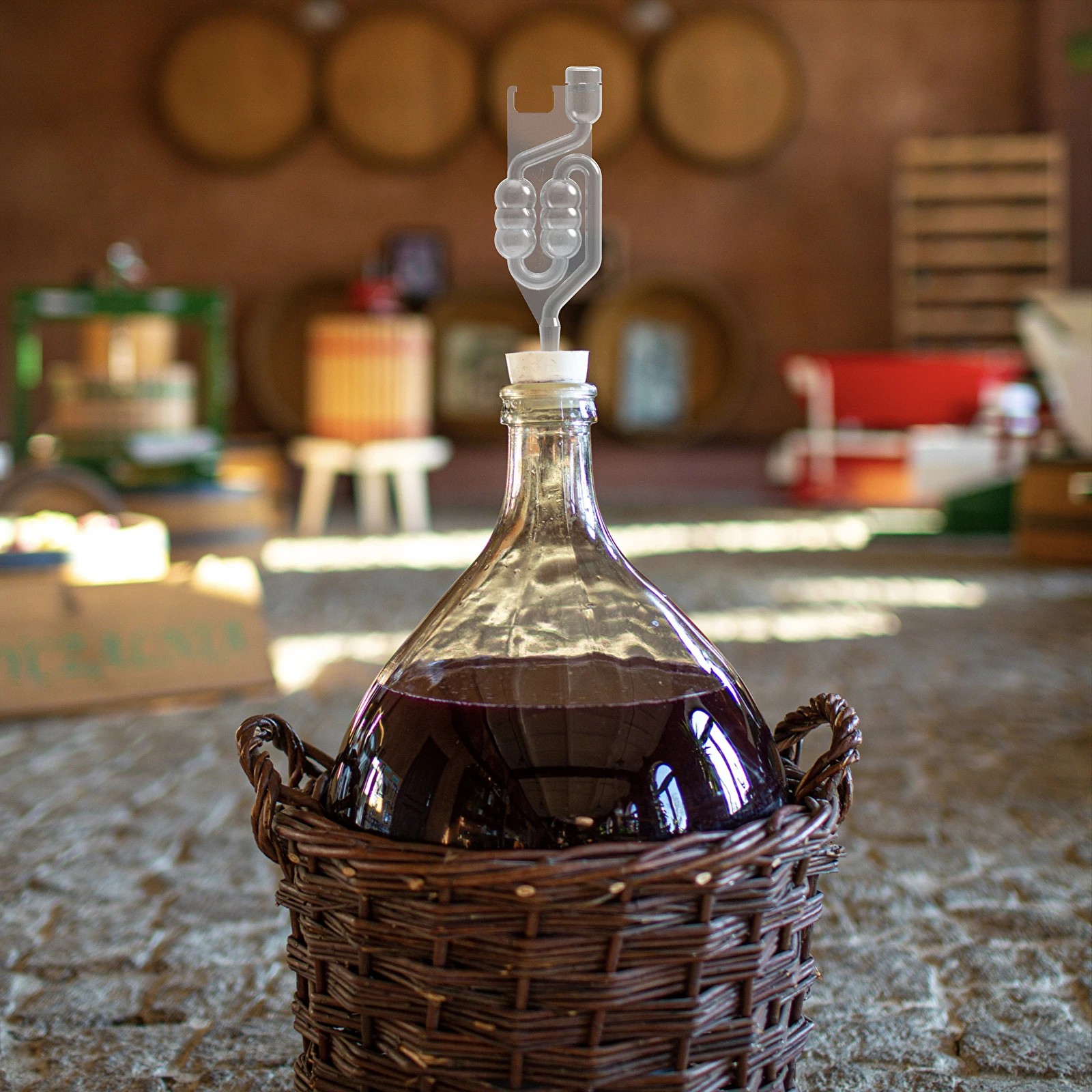 Vesilukk 8mm plastist 6-kambriline korgiga