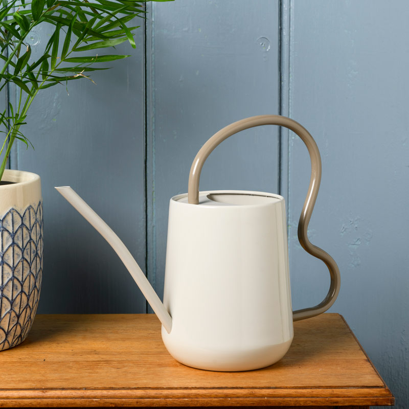 Kastekann metallist 1,2L beež